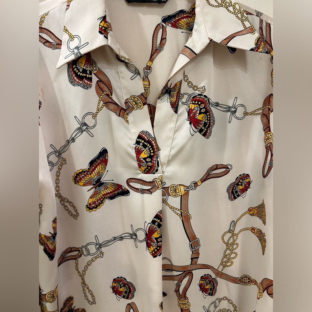 Zara Basic butterfly and chain printed blouse, V-Neck Pullover, Cream, S… - Picture 6 of 11